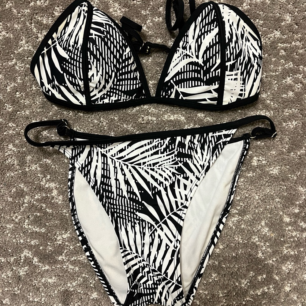 ALREADY SOLD - Picture 6 of 7